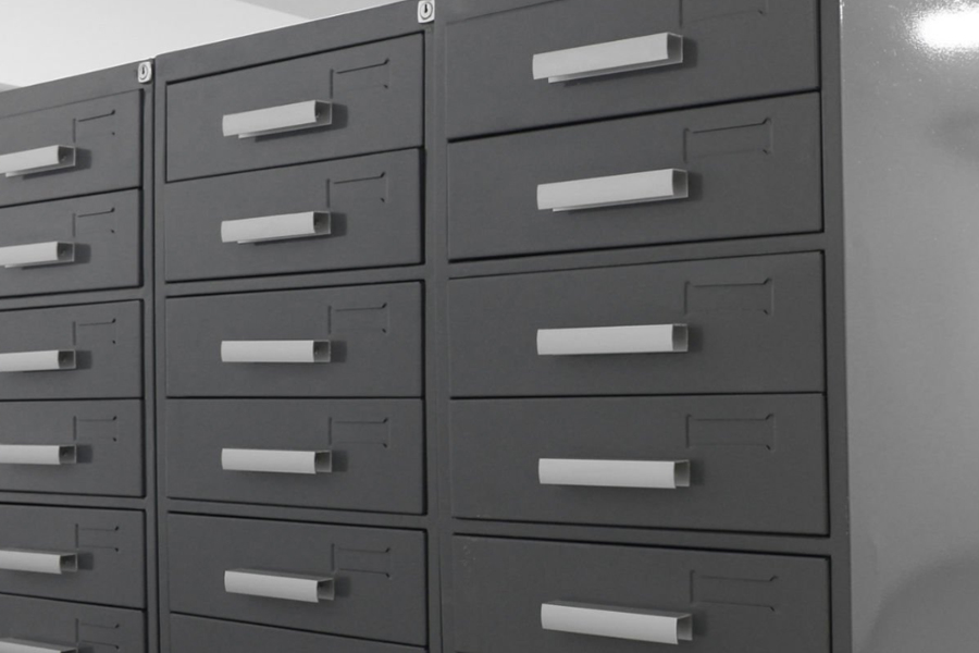 鈑金密封工藝如何成就防爆柜的銅墻鐵壁？